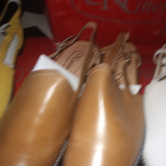 Nineteens - Picture 9 of 13